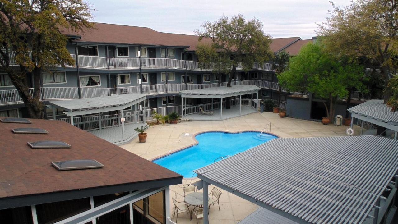 Home Suites San Antonio Exterior foto